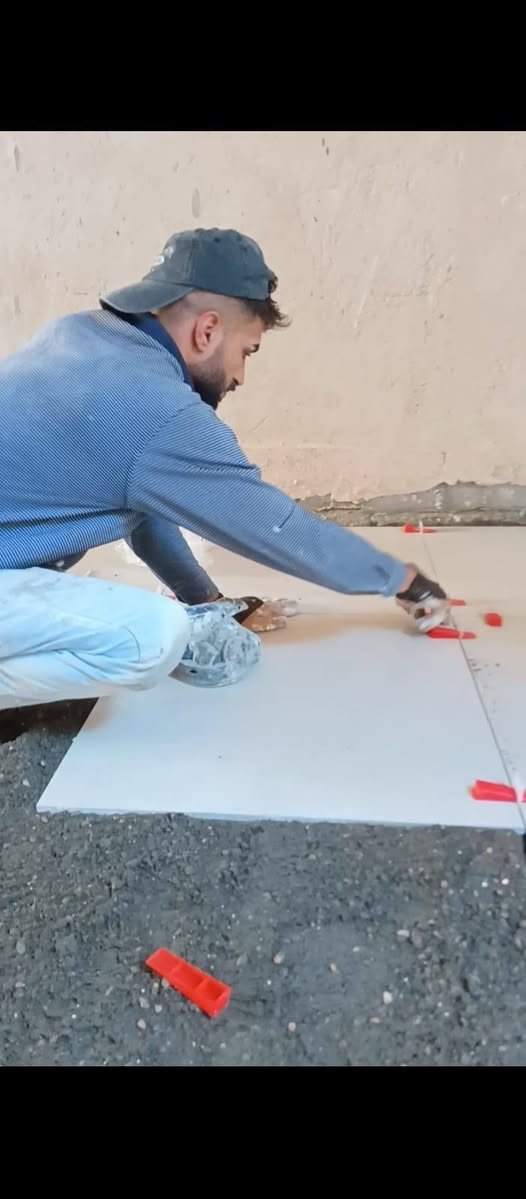 👷🏻‍♂️ جميع اعمال التطبيك
ارضيه/جدران 
🔎🤞🏻مرمر. كاشي. كرانيت. بورسلاين. سيراميك. مقرنص/ مستعدون لأعمال الترميم تفليش واعاده تطبيگ استفسار‏‪    *********** واتساب 
دقه في العمل سرعه في الانجاز كربلاء, العراق
