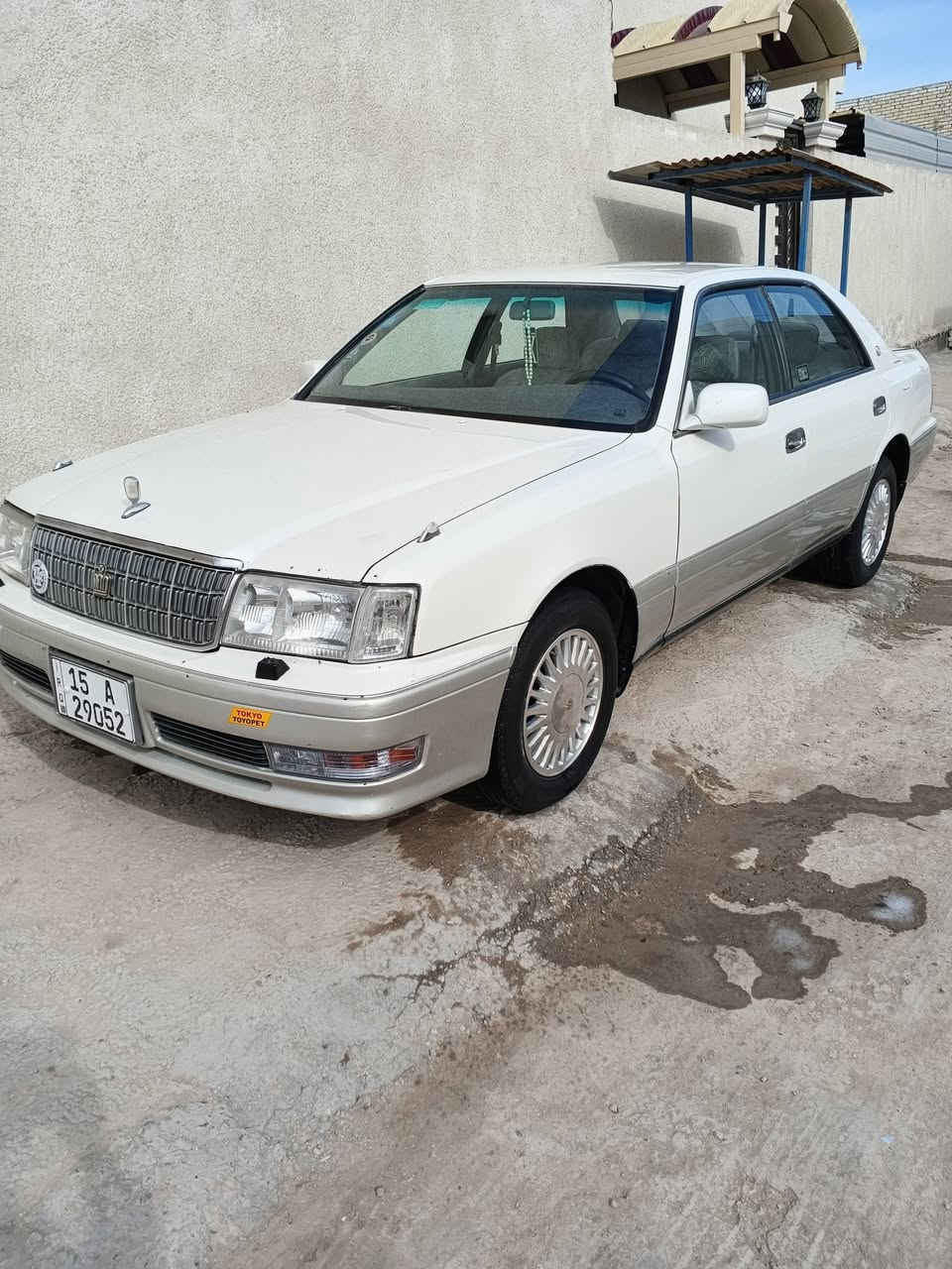 سلام عليكم راس الثور موديل 1996 للبيع مكفوله من كص ونقل جثه والضربه والرسميات سياره جديده مال جناي تخم تاير حداديه جديده مكينه بلصندوك فيشتين داخل جديد سنويه لغايه 30 شرط عقد مرور السعر 110 وبيه مجال للشراي مكان بابل القاسم رقم تلفون ***********
