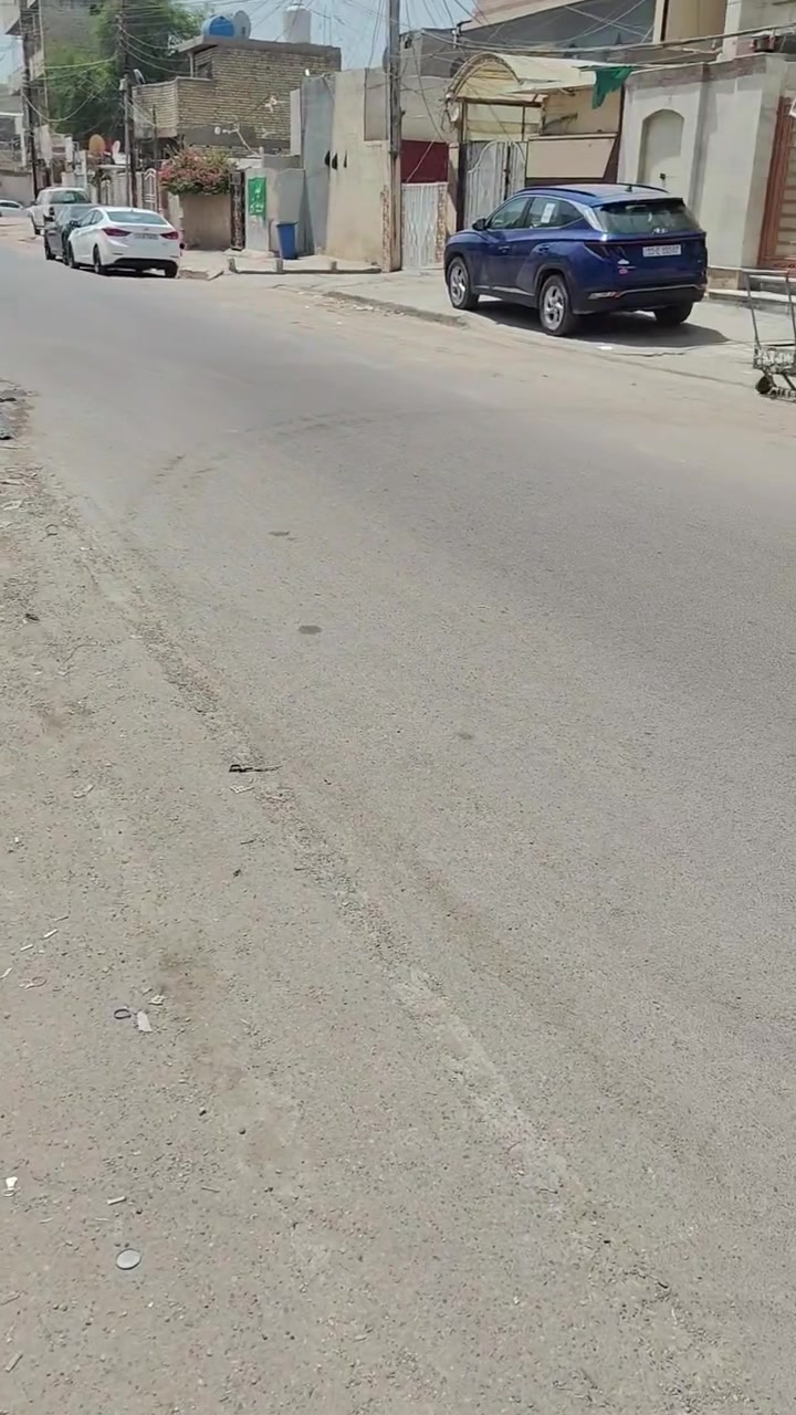 السلام عليكم بيت ملك صرف نهايه حي اور مساحه 300 متر اربع غرف نوم طابق ثاني وخدمات وجوه ستقبال ومطبخ وغرفتين نوم وخدمات وكراج ومحل سعر المتر 1600 هاتف *********** وتساب
