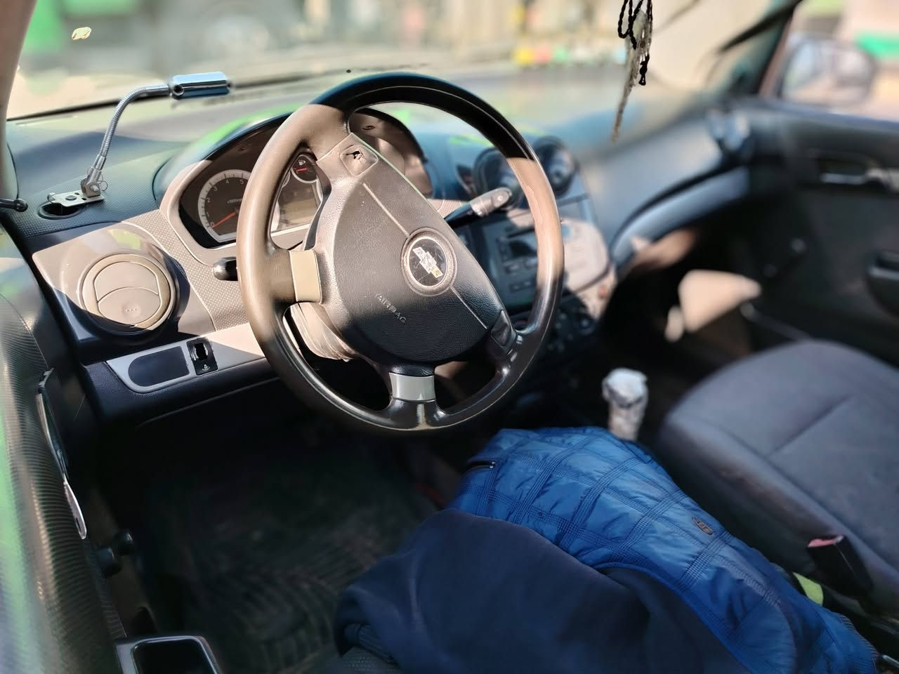 السلام عليكم ورحمة الله وبركاته عندي افيو أجره رقم ديالى مميز وراعيهه صديقي امراوس مكينه تبريد تدفئه عل ابلاد ضفيره كير محرك جديد رقم مامخلي شي ماشاده جديد والسعر 40. هيئه مرور عليه. ***********
