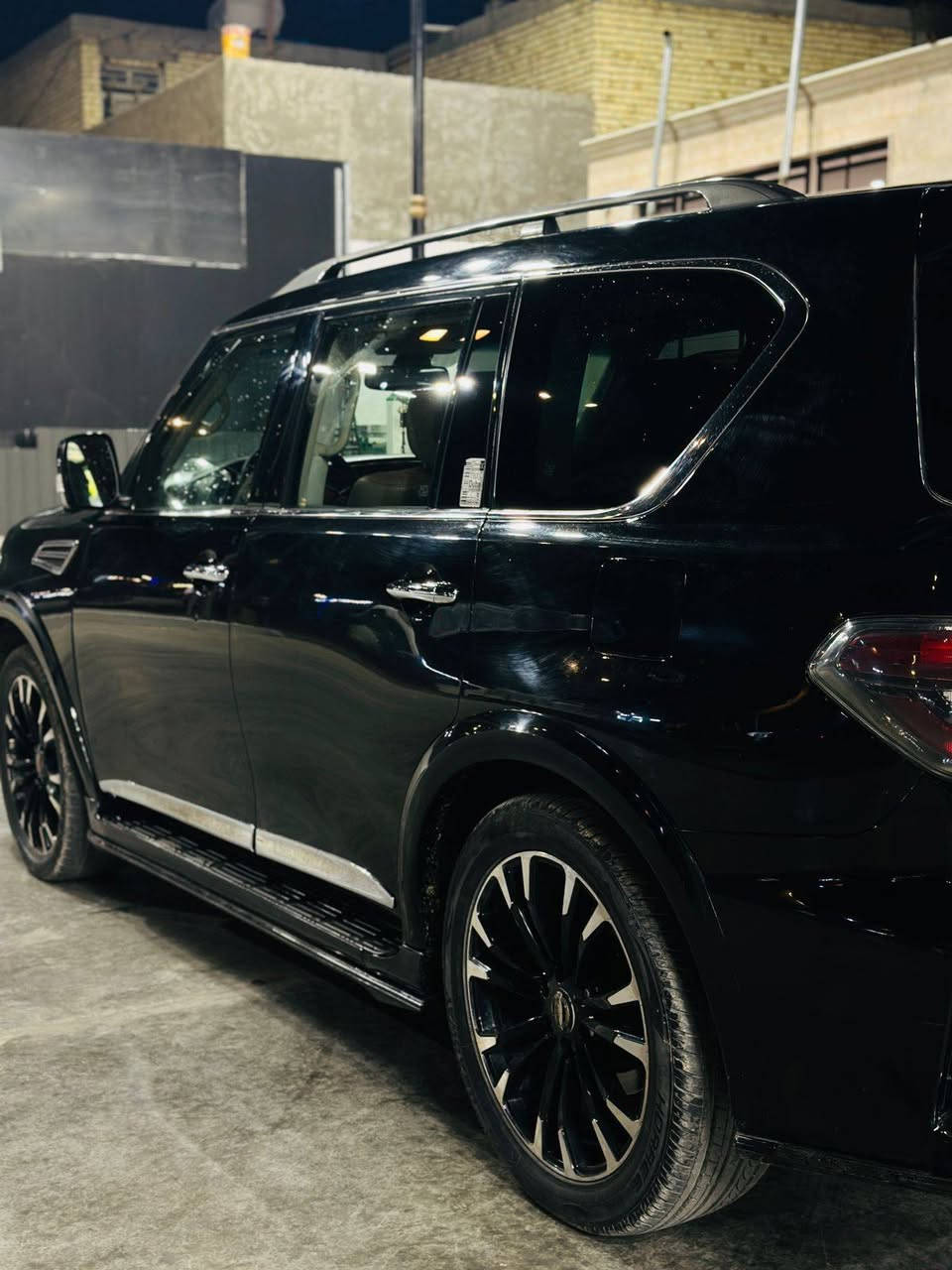 السلام عليكم نيسان باترول 2017 مفوله السياره رادارات حساسات كاميرا اماميه كاميرا خلفه صندوق كهرباء باسمي السياره ثاني يوم تحويل هزه جديده بانوراما مرايات شفط كير محرك مقفول قطعتين صبق عنواني بغداد مدينه الصدرالسعر 265 رقم الهاتف رقم الهاتف ***********()***********
