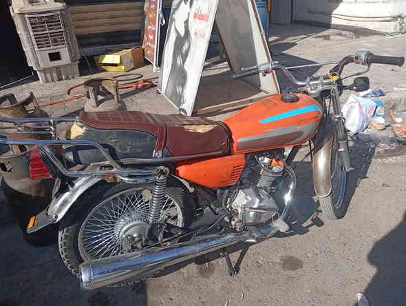 سلام عليكم تايكر 2023
لبيع دراجه نشفه كلشش مرتبه وحلوه ما بيه اي نقص 
اوراق كمله 
مكاني بياع بل شهداء 
سعر 500وبيه مجال 
***********
