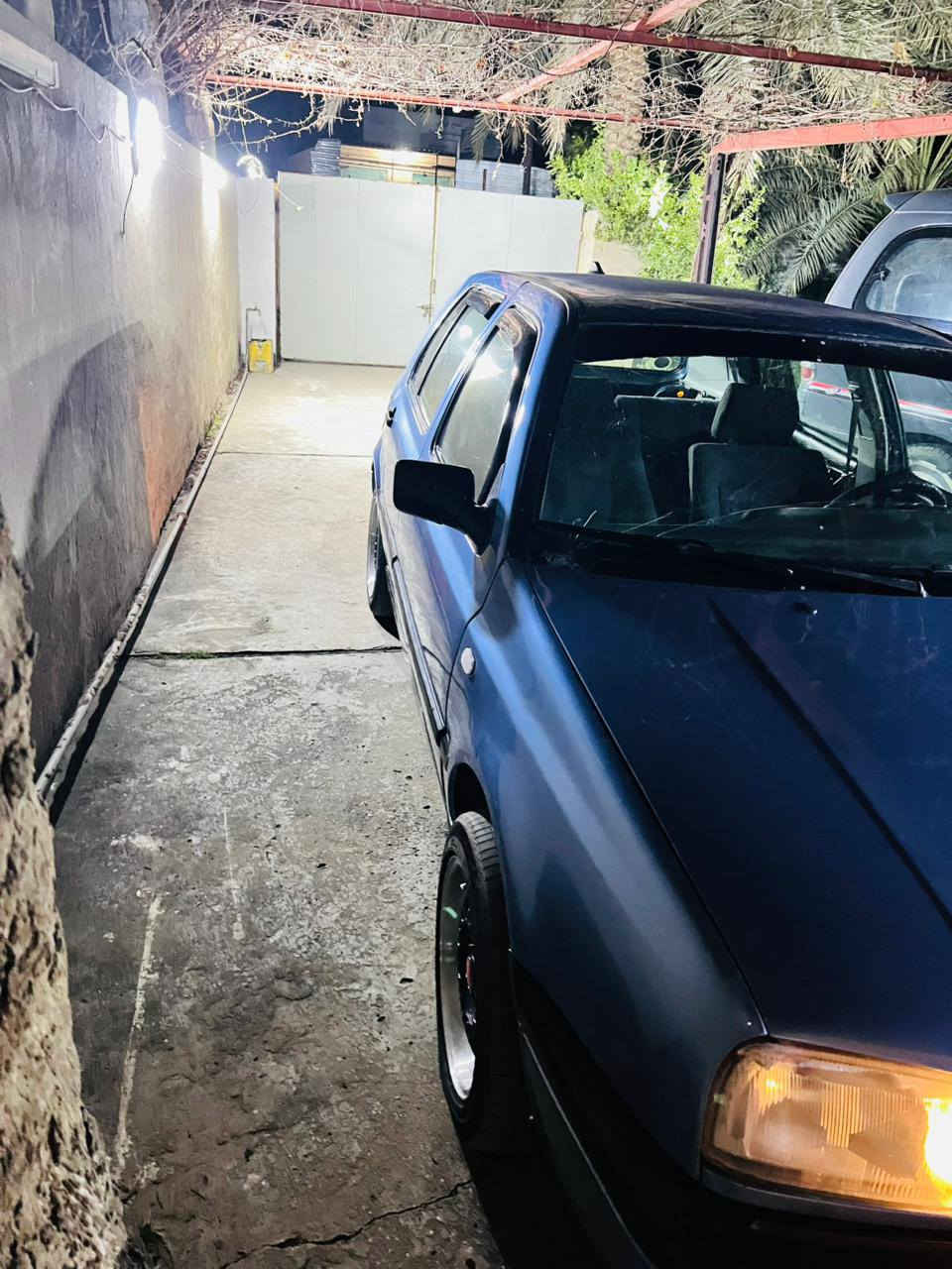 كولف موديل 92 بدون ضربه مسبوغه عام جماليه 
محرك 1800  
السعر 50 وبيها مجال بسيط جدا 
***********
