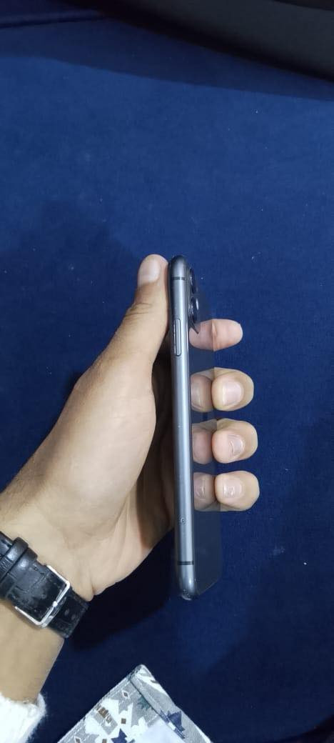 ايفون ١١ عادي ذاكره ١٢٨ مبدل شاشه اصليه ٣ خيارات بطاريه ٧٧ مبدل فقط شاشه وتلفون كلش حلو للمراوس وللبيع٢٤٠
رقمي ***********
