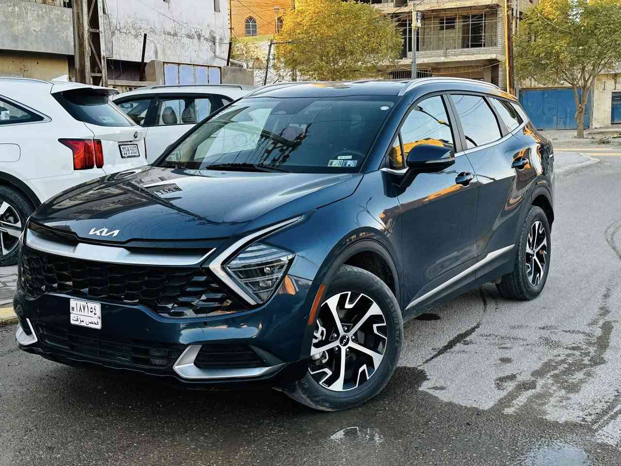 السلام عليكم
بيع ومراوس يرهم حسب القناعة 

كيا سبورتج// 2024

فول 1/1  عدا الفتحه 

عداد المسافات  (17) ميل قابل للزياده

حادث جانبي جاملغ امامي امبدل بلادي نفس الون 

السيارة دخول جديد بسمي  تحويل وكاله مضمون

السيارة جديدة وبدون اي نقص 

المواصفات

1- بصمه تشغيل ابواب وتشغيل عن بعد

2-كشنات جلد

3- شاشه كبيره لمس متصل

4- محرك 1600 تيربو هايبرد 

5- حساسات امامي وخلفي

6- فور ويل 4&4

7- لدات امامي خلفي 

8- اطفاء ذاتي 

9- رادار امامي وخلفي وجانبي

10- تبريد قطعتين  لمس  

11- كشنات كهرباء وتدفئه 

12- خمس وضعيات قياده (سمارت- سبورت- اقتصادي-ثلجي - اعتيادي)

13- كير 8 سرعات

14- اشاير بل امري 

15- ويل كب اسود 18

16- شحن واير ليس

17-تنبيه اهتزاز بلستيرن

——————————————————————

للأستفسار

 
***********

مكاني سامراء 

السعر.210$ وبيها مجال للشراي
