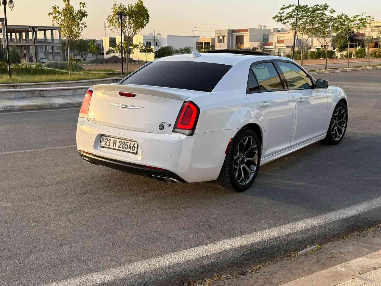 سلام عليكم
***********
________________________
اوباما موديل 18 كلين  
الفئة S
بانوراما
بصمه
كشنات جلد
كشنات تدفئ
كشنات كهربائي جهتين
حساس امامي خلفي
رادار جوانب 
ماشيه 88 
بجم عريض
___________________________________
سياره كلين تايتل 
 السياره بدون  صبغ   فقط بيه بارد باب خلف سكن ماشيه 88 گير محرك شرط وسياره  رقم سليمانيه  بسمي تحويل او وكاله شرط  ...

للاستفسار .
***********
