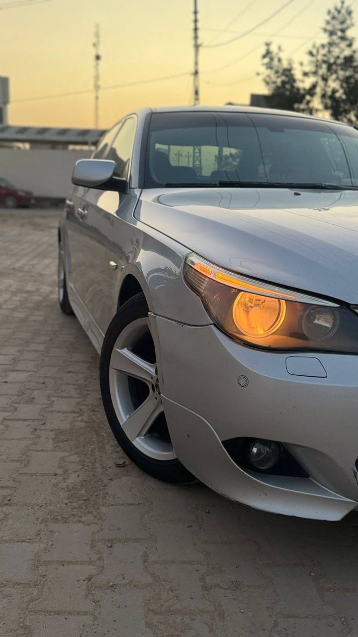 السلام عليكم
للبيع BMWميماتي 

موديل 2003

حجم 530

حداديه جديده 

كير مكينه مكفولات 

تخم تاير 

باتري جديد 

دبل كزوز 

دعاميات M

غرفه Mعدا الدركه 

حساسات 

تبريد ثلج 

السياره مابيها نقص 

مكانها نجف  سعرها ١٠٠$  وبيها مجال كلش قليل   لاستفسار ***********
