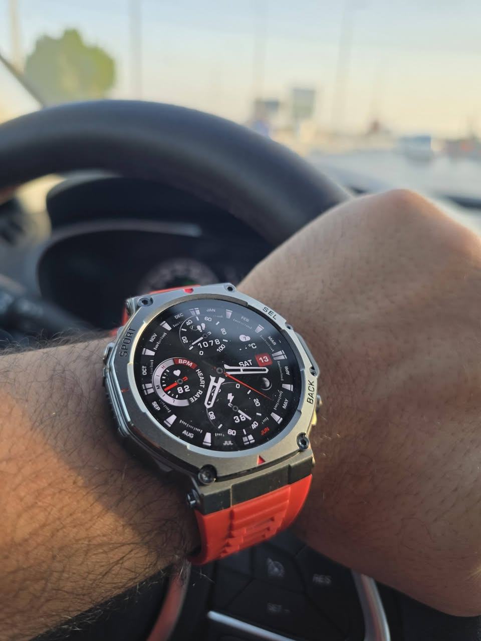 خد الاختيار اللي جيبه ليك من وسط ميت ساعه في السوق 
الساعه ال Saiga Dm58 smart watch 
شاشه اموليد 
مقاومة للماء بمعيار 5ATM سيبتها ف قالب تلج ٣ ايام
تدعم GPS 
بطاريه ممتازه من ٥ ل ٧ ايام استخدام
خط عربي مميز 
إظهار جميع الأسماء في الاتصال 
مايك واضح وصوت رهيب
قياسات صحية دقيقة خاصه النوم وتتبع الخاله الصحية والرياضية 
محتاج ايه تاني من الساعه 
آه معاها ضمان سنه 
واه عملك ليها ريفيو تفصيلي 
https://youtu.be/5A5IcFpFmFI

🛒 اطلبها من هنا:
https://elmaktabatech.com/product/dm58-smart-watch/


**إذا كنت صاحب هذا الإعلان وتريد حذفه لأي سبب، رجاءا أرسل رسالة إلى الدعم الفني**