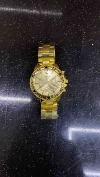 ساعة • سعر مفتوح • قابل للتفاوض