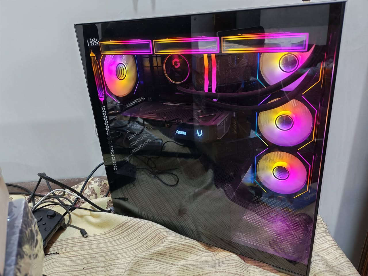 تجميعة مستخدمه 6 اشهر تقريبا للبيع
المواصفات 
5070 
B760 ASUS TUF GAMING
RAM T-FORCE 16*2 /6000
I5 14600K
M.2 SN5000 1T

COOLER GAMEON 360 
PSU thermalright 850GOLD
CASE SAMA

شاشة نظيفة مستخدمه سنة وشوي

MONITOR SAMSUNG ODYSSEY G7 LS32BG702

32" , 1MS , 144HZ , IPS , 4K , SRGB 98% , DISPLAYHDR 400 , HDR10+ , AND FREESYNC PREMIUM PRO , GSYNC COMPATIBLE , LOW BLUE LIGHT , GAME MODE , SMART

سبب البيع محتاج فلوسهن

الي يعرف بالمستخدم يقيم واكون ممنون


**إذا كنت صاحب هذا الإعلان وتريد حذفه لأي سبب، رجاءا أرسل رسالة إلى الدعم الفني**