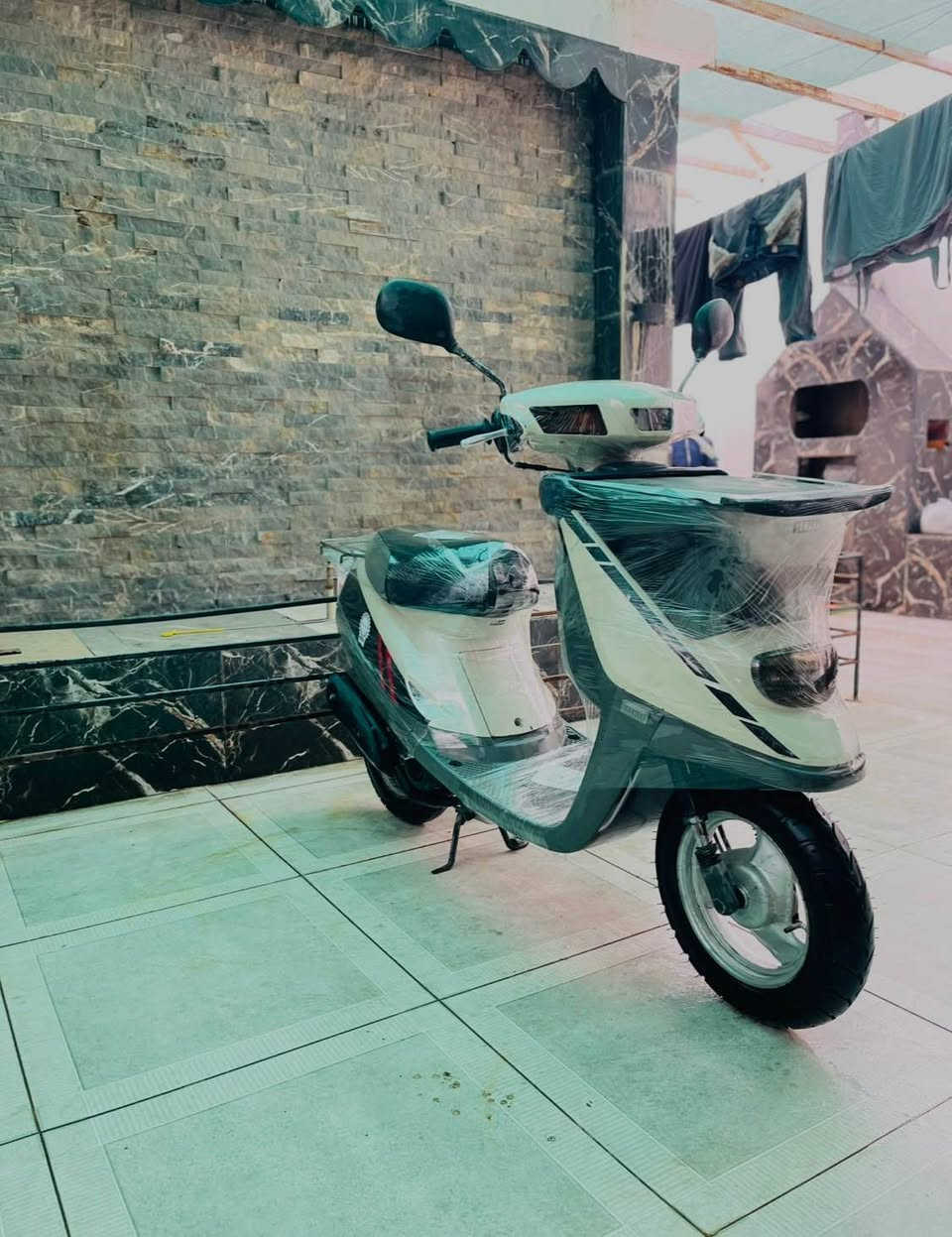 دراجة ياماها اخو سفر رمپة دراجة كلة عل شركة ماملعوب بي كلة
عل بيلاد شرط فحص
محرك بيلادي ما مفتوح شرط كابريتر بيلادي شوتة  فيت پم صالنصة
كلة عل بيلاد شرط فحص فيتر كهربائيات كامل شغال نكرة سلف
كيجات سرعة بانزين كلة شغال
كفر بيلادي تايارات بيلادي لوك باتري جديد دراجة سفر ماشااللهّ مابي اي نقص شرطل نشاط فول
سعر450
رقم موبايل***********
 عنوان كركوك شورجة يم مطعم حمة ناصر السليمانية, العراق
