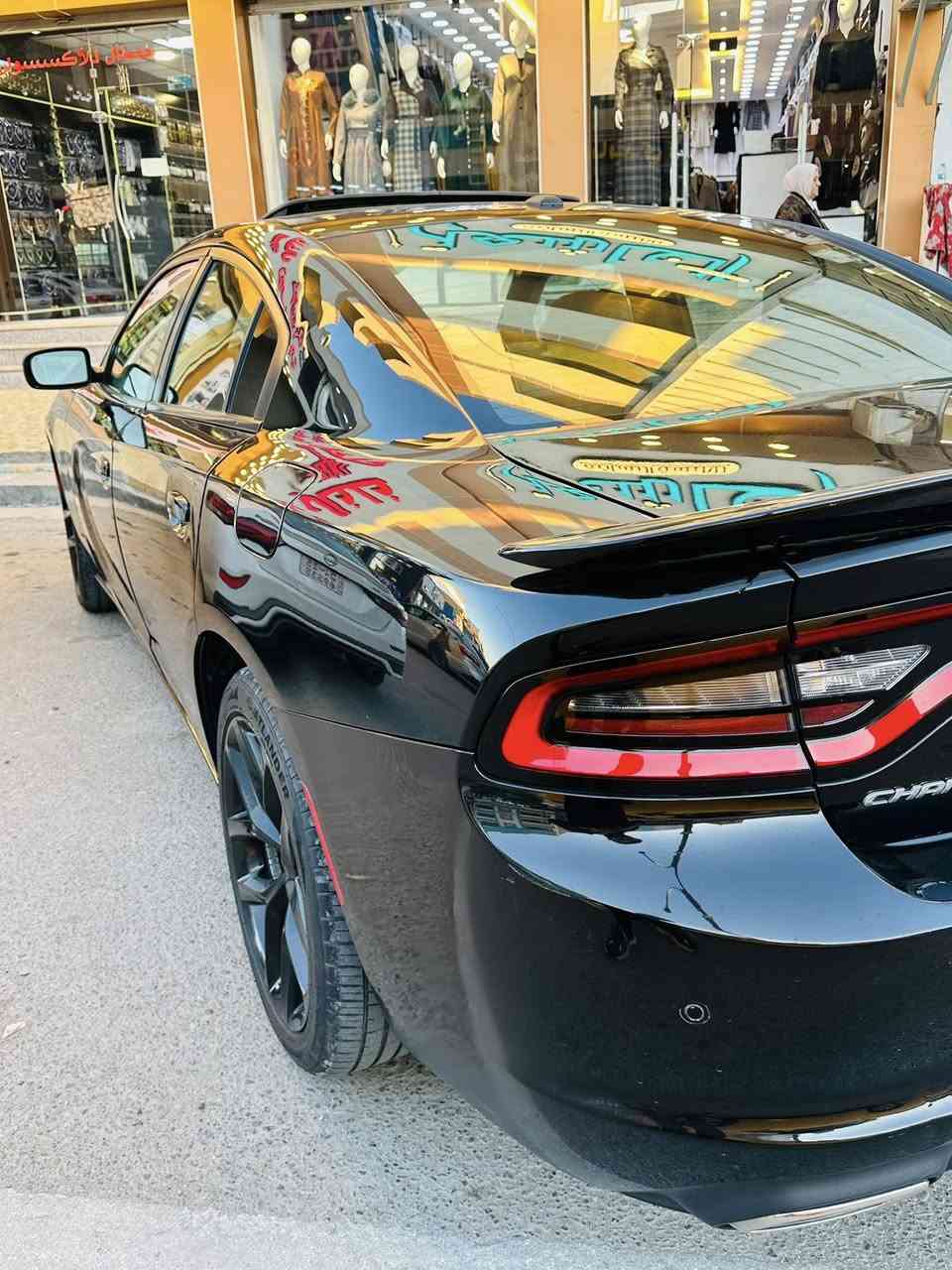 السلام عليكم
DODGE CHARGER 
SXT PLUS 2021 V6
الضرر سحطي بونيد ومحدث بدون اي داخل سونار موجود 
المواصفاة /
1سلايت 
2كشنات جلد كهربائية 
3كشنات خزن + تبريد + امامي خلفي تدفئه
4حساس خلفي
4هيتر ستيرن + مرايات جانية
5شاشة رياضية كار بلي+ كامره دواره
6ويل حجم 20 + تاير ايطالي245/45/20
7مرايات كهربائية قلاب
8عدسات عالي ناصي LED ZH11 +لد نهاري
9دخول ذكي + وضع قيادة مع تشغيل والاطفاء 
10نظام الدفع خلفي 2ويل

ممشى السيارة 92 الف ميل استخدام شخصي صدر امامي خلفي منظومة احتراق كير محرك اكسل كلشي بلادي ماملعوب بيهه خلاص شرط الفحص باي مكان كتلوك الشركة موجود رقم اربيل الجديد سنوية لحد 2028 تحويل مباشر 
السعر 240 وبي مجال واليجي من غير محافظة حساب ضيافته وجيته وغدا او عشا جاهز
مكان السيارة تكريت 
هاتف ***********
