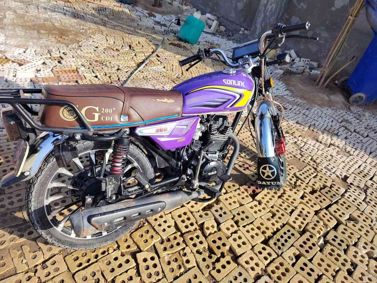 دراجه سونك للبيع
موديل 25  دراجه مكفوله كهربايات شغاله 
مكان بغداد نهروان 
السعر 800 وبيها مجال
رقمي ***********
