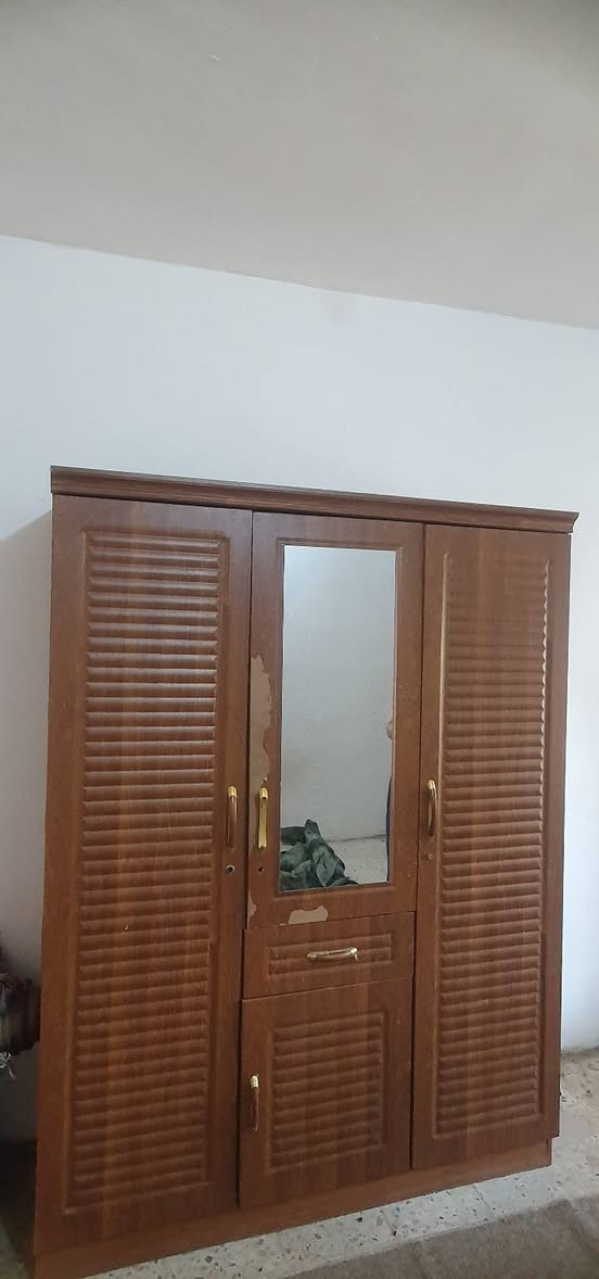 السلام عليكم
غراض مال بيت للبيع
كنتور ابو ٣ أبواب   ٦٠ ألف
جرباية طفل  ٧٠ ألف
مرجيحة طفل  ٣٥ الف
الاتصال / ***********
المكان حي الخطيب
