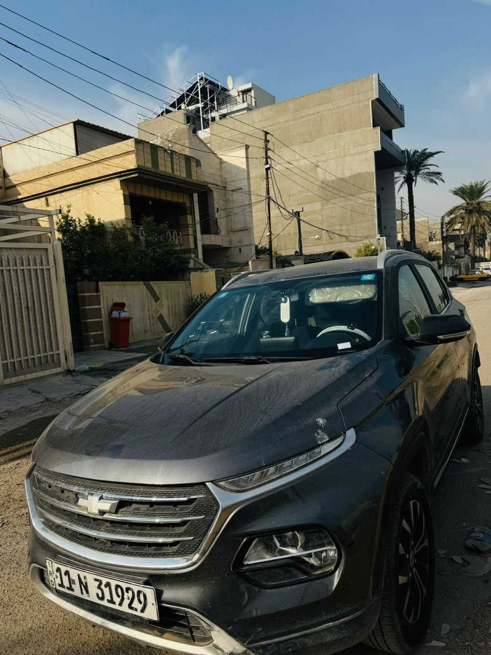 شوفر كروس 2023
فول ١/١  
رقم بغداد الدولي
 المحرك: 1.5 لتر 4 سلندر (منتشر طبيعي
 • القوة: بين 105 إلى 112 حصان

 • شاشة لمس بحجم 8 بوصات
 • منافذ USB وAUX، ونظام صوت يتراوح بين 4–6 سماعات
ة
 • وسائد هوائية
 • نظام توزيع الفرامل (EBD) ونظام مكافحة الانغلاق (ABS)
 • التوازن الإلكتروني (ESC) ونظام التماسك (TCS)
 • نظام مراقبة ضغط الإطارات، حساسات كاميرا خلفية، مثبت سرعة، وإنذار ضد السرقة 
لون فيلي موديل 2023
سياره زيرو 
ماشيه 15 الف 
حادثها فقط بلوجكتر امامي 
لنوع: SUV ميني (كروس أوفر مدمجة) موجهة للمدن، بسعة 5 ركاب. ￼ 
وياها بصمات عدد 2
سياره نظيفه
السعر رقم 1 رد تلقائي
***********
