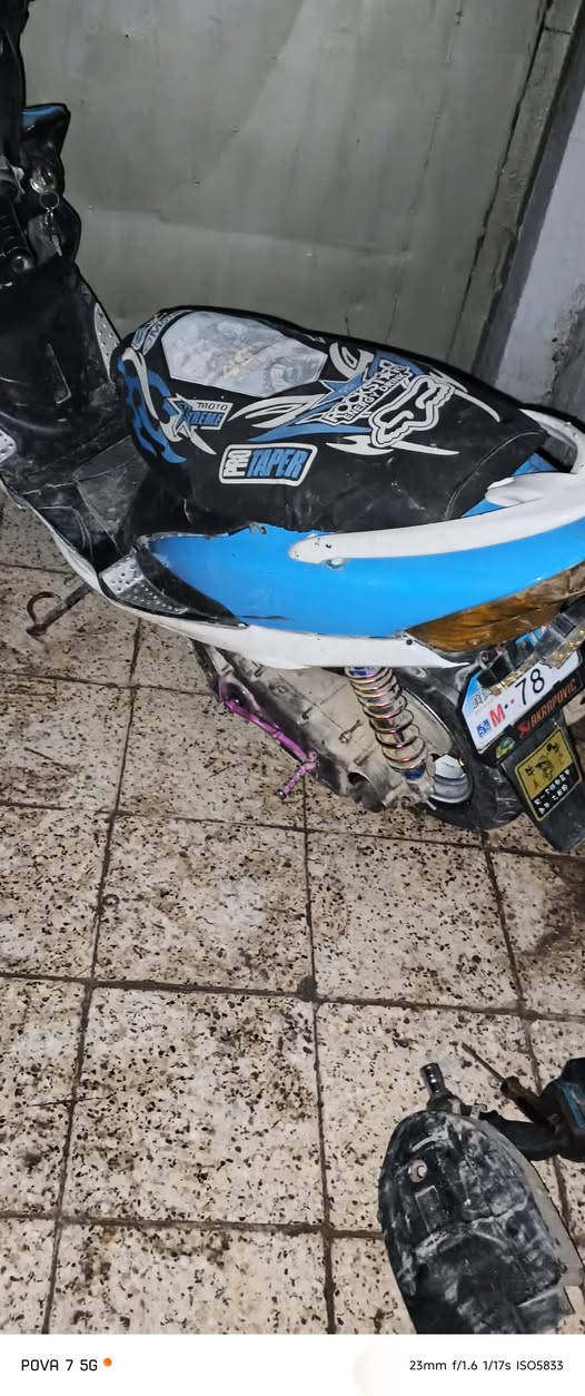 سلام عليكم ماكس عدلة لبيع سعر 300كوم حديد بس قبق هندر تشتغل ما ناقصهة شي مكاني بغداد لبياع


**إذا كنت صاحب هذا الإعلان وتريد حذفه لأي سبب، رجاءا أرسل رسالة إلى الدعم الفني**