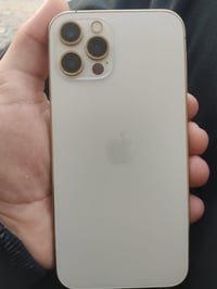 جهازه ايڤون 12 برو السعر: 350 بي مجال البطاريه 77  مامفتوحً الجهاز مكف...