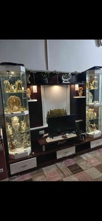 معرض تركي  للبيع جديدد جدا نضيف بدون اي ضرر سعر ٢٠٠ قفل لاتصال ع رقم ٠...
