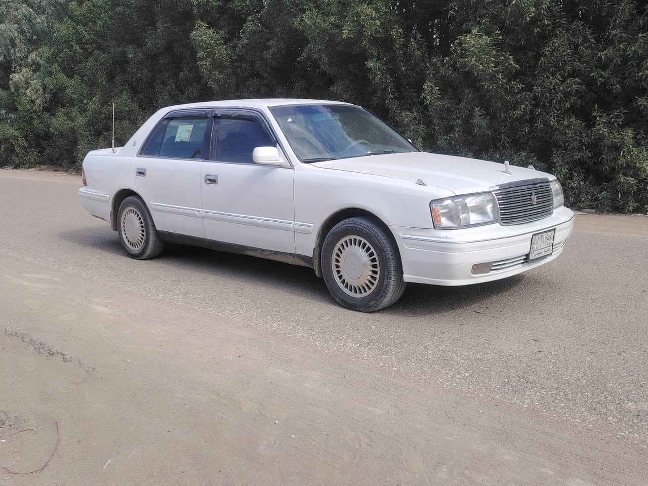 السلام عليكم راس الثور تكم موديل ١٩٩٨اصل يسره مكفوله من كصه ورسميات مصبوغه عام للجماليه رقمه قادسيه تحويل ثاني يوم السعر 80وبيها مجال الاتصال *********** مكان نجف مناذره
