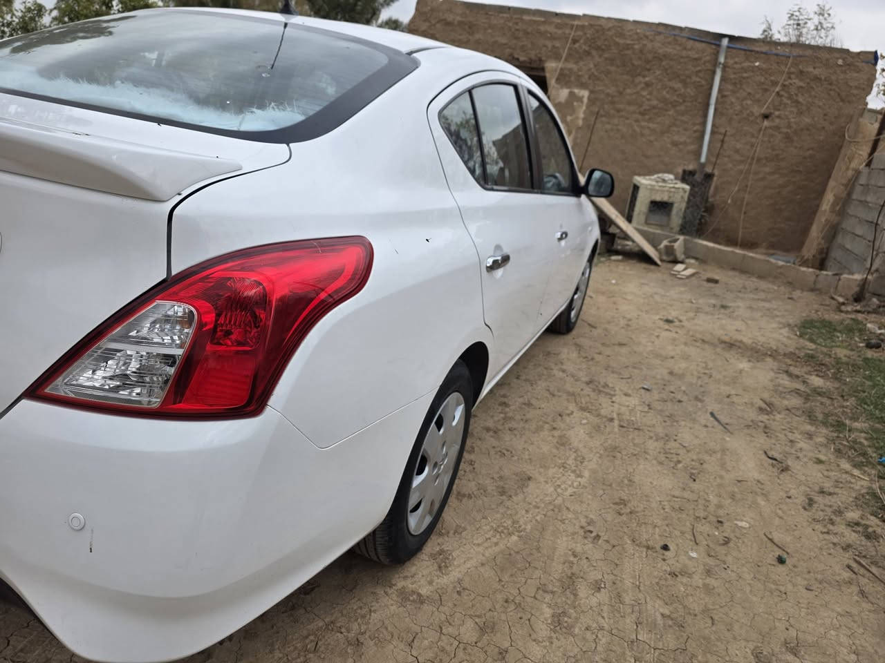 نيسان صني ٢٠٢١  سعر ١١٦ مجال قليل
سلام عليكم
سيارة كلين مابي سبغ و معجون
ماشي ٦٥ الف
طايرات جديد
سنوية و رقم و هزة جديد
تحويل 
محرك و گير بشرط
مكان سيارة داقوق
***********
