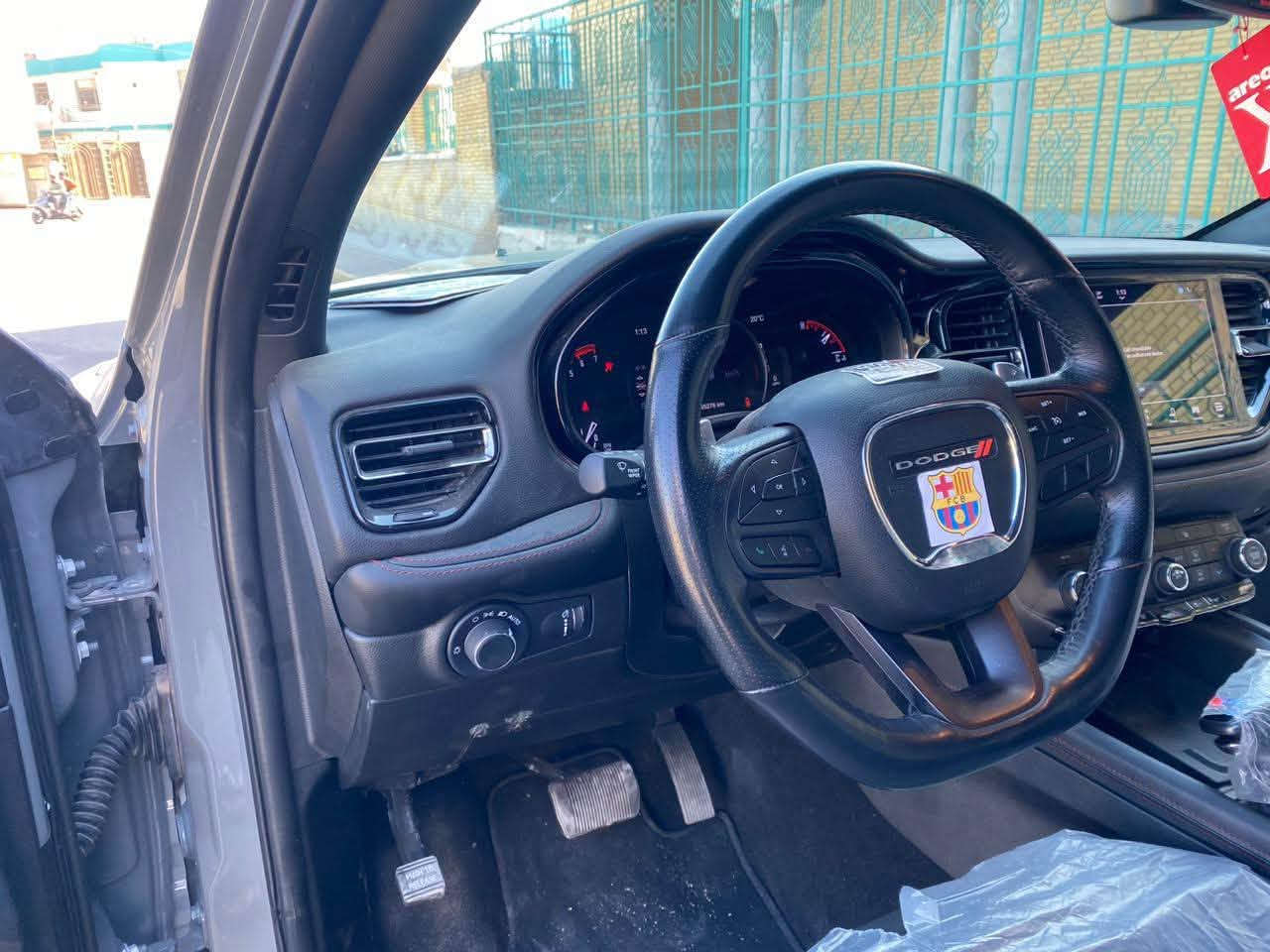 💪 محرك 5700 سي سي 
صوت + عزم + هيبة ما تتكرر 🔥🔥

✨ التفاصيل:

* موديل: 2024
* فئة: RT (فل كامل)
* ماشية: 30 فقط
* فول مواصفات عدا (فتحة + جلد)
* بعدها مو مرقمة
سياره بعدهه جديده وتترقم بغداد 
حادثهه جاملغ مصبوغ والبنيد 
وشغل درجه اولى 
سياره بعدهه جديده كلشي متصرف عليهه محرك وگير مكفول
مكان السياره بغداد 
للاتسفسار ***********
