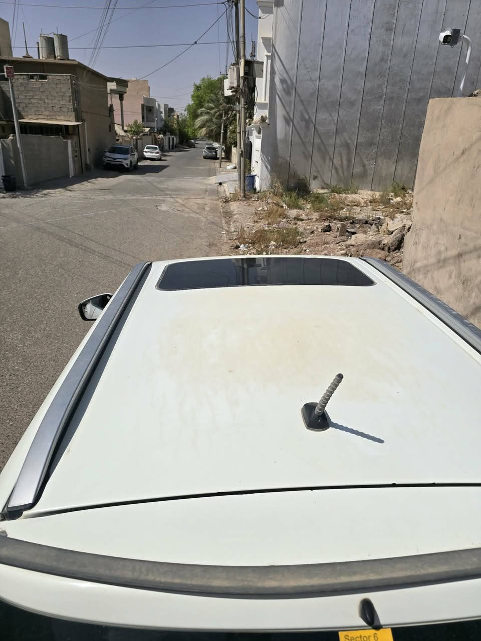 سانج يونج تيفولي
(كوري مو صيني)
موديل ٢٠١٦
ssangyong tivoli 2016

مكينة ١٦ تنفس طبيعي
كير عادي
فول مواصفات عدا البصمة
ويل ١٦
سقف سلايد
مرايات كهربائية
هيل ستوب
كشنات هيتر سائق وسكند
كشن السائق تبريد
تشغيل عن بعد
كشن كهربائي طرف السائق
حساسات امامي وخلفي
كامرة خلفية
 شاشة لمس
تعديل بارد شبرين جامرلغ السكن
رصعة بسيطه طرف السكن
المكينة بيها صرف بسيط جدا بالدهن
سنوية وبطاقة بنزين باسمي
سنوية ما منتهي
مكان السيارة كركوك
للاستفسار واتساب ***********
