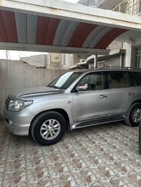 للبيع موديل 2010 كفاله عامه صبغ دعاميات فقط   رقم بغداد سياره جديده وج...