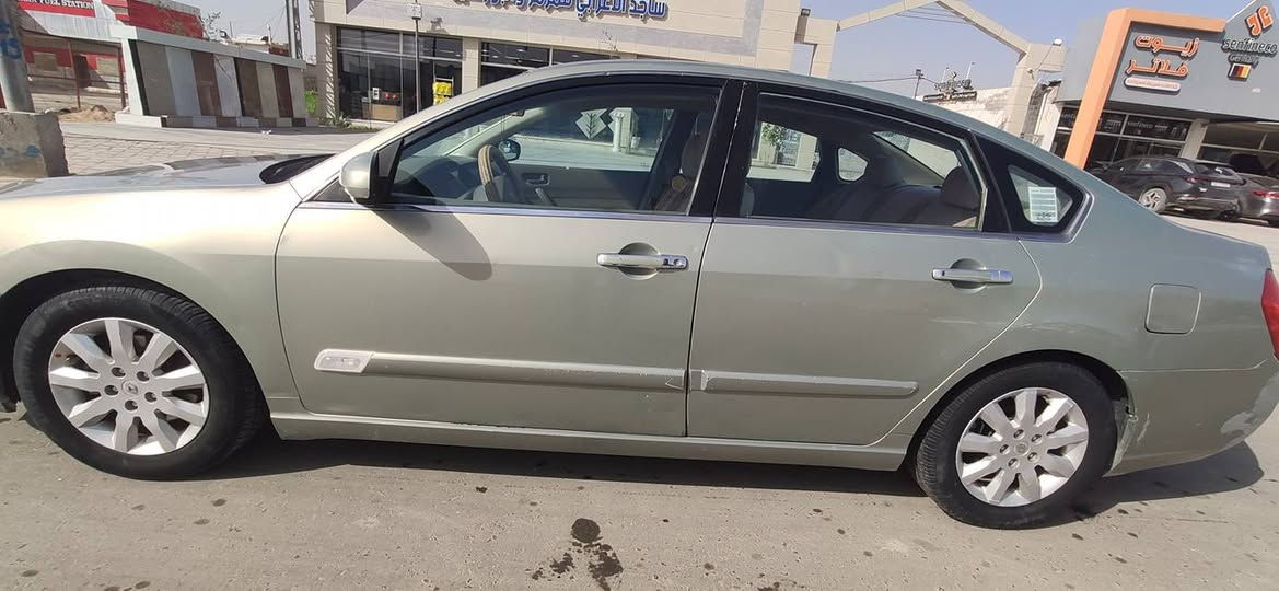 السلام عليكم رينو سافران ٢٠٠٩ رقم بابل ٦ سلندر المحرك بحالة ممتازة وگير وباور ستيرن ومشط جديد بيها باب وچاملغ مصبوغات بدون ضربة وبيها مكانات بارد مكان السيارة الديوانية السعر ٧٨ وبيها مجال رقمي *********** ديوانية, القادسية
