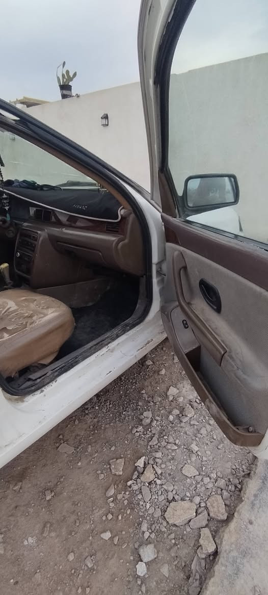 سمنت مديل 11البيع السعر22وبيه مجال ***********مكان السياره بابل
