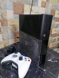 اكس بوكس ٣٦٠ نظام اروره بي ٩٠ لعبه مع جوستكين بلوتوث السعر ١٠٠ او مراو...