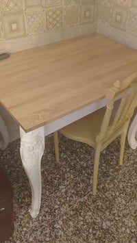 ميز طعام • طاولة سفرة