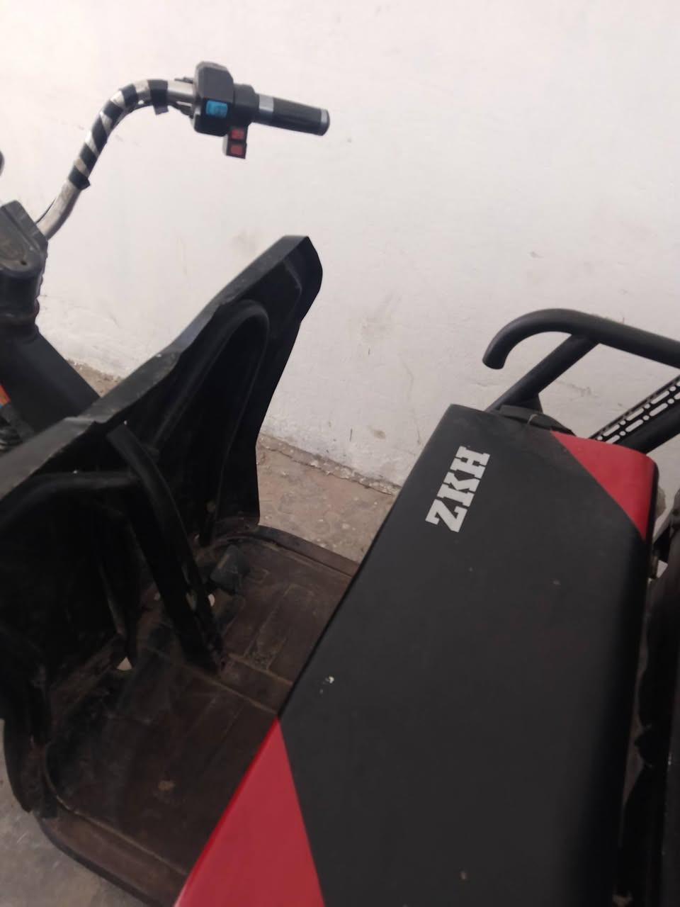 السلام عليكم للبيع مكاني بغداد  ***********
