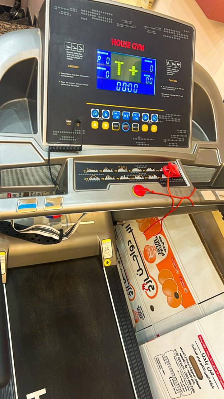 سلام عليكم عندي هاي الغراض للبيع جدد نظافتهم 💯 فول مكاني مركز البصره فقط الشراي يدخل رجاءاً ***********
