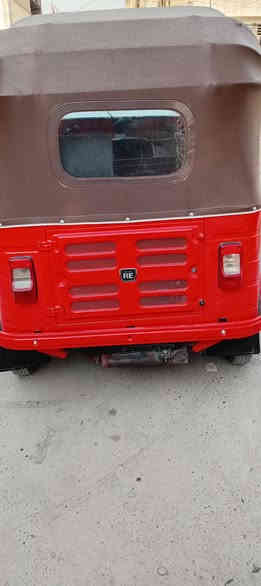 تكتك 2018 رقم وسنويه بسمي مكان زعفرانيه معمره وصبغه جماليه محرك تجفيت شركه جادر جديد كل نقص ماكو *********** السعر ٤٨٠٠ بيه مجال
