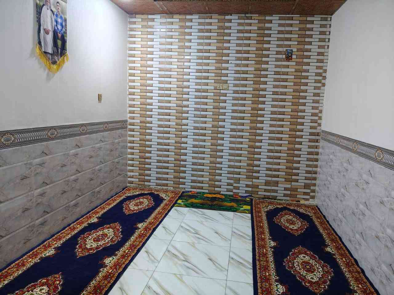 سلام عليكم بيت 150متر ستقبال وصاله وغرفه ومطبخ وصحيات وفوك غرفه قيد النشاء كافت الخدمات حي لامين نزلت مجمع الامير ***********
