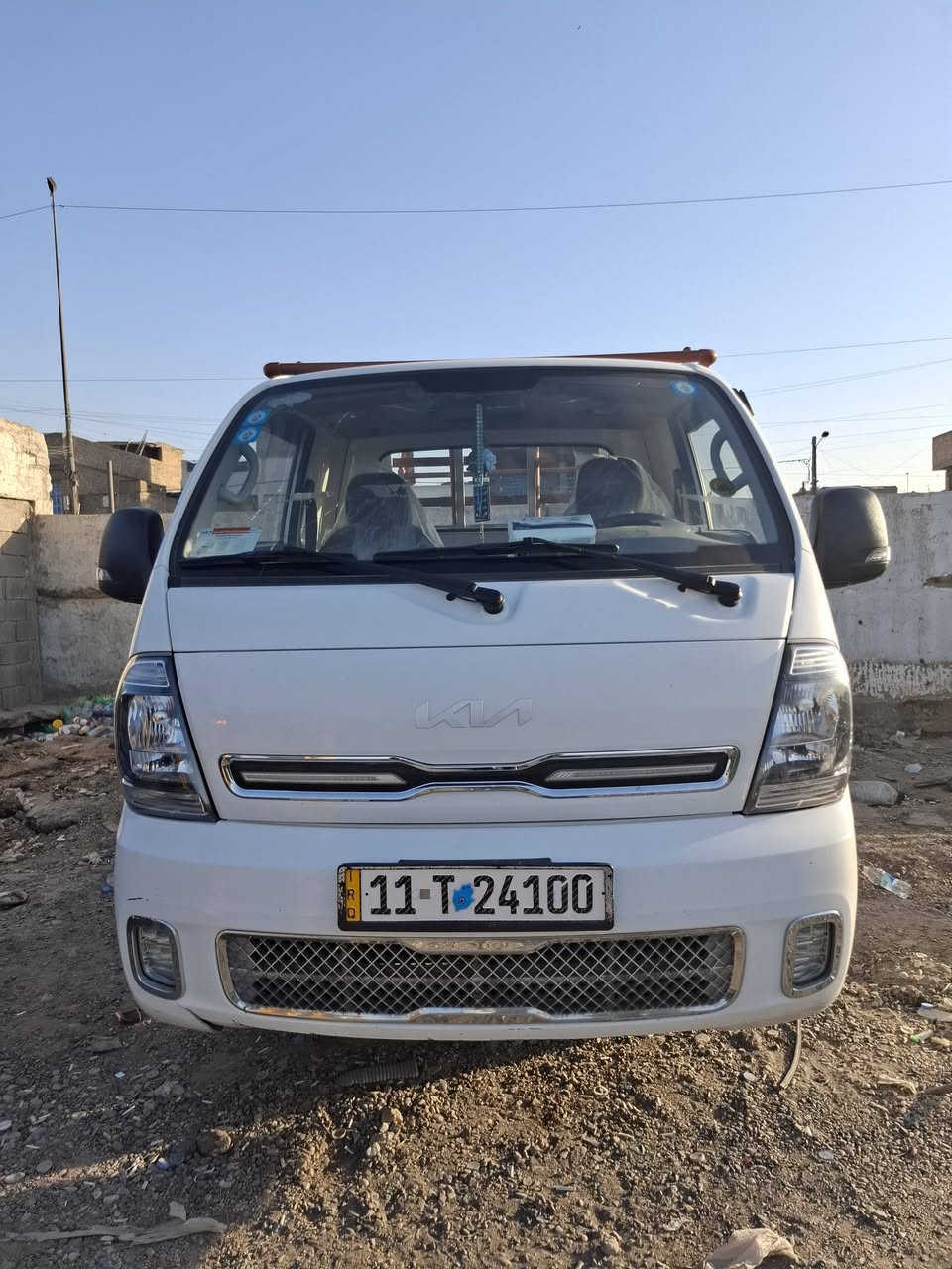 سلام عليكم
البيع كيا حمل مديل 2022 كفاله عامه ماشيه 82
سياره نضيفه وجاهزه السعر 147 وبيه مجال الشراي 
نتصل عل رقم *********** مامتواجد عل فيس 
الشراي ينتصل مكاني بغداد
