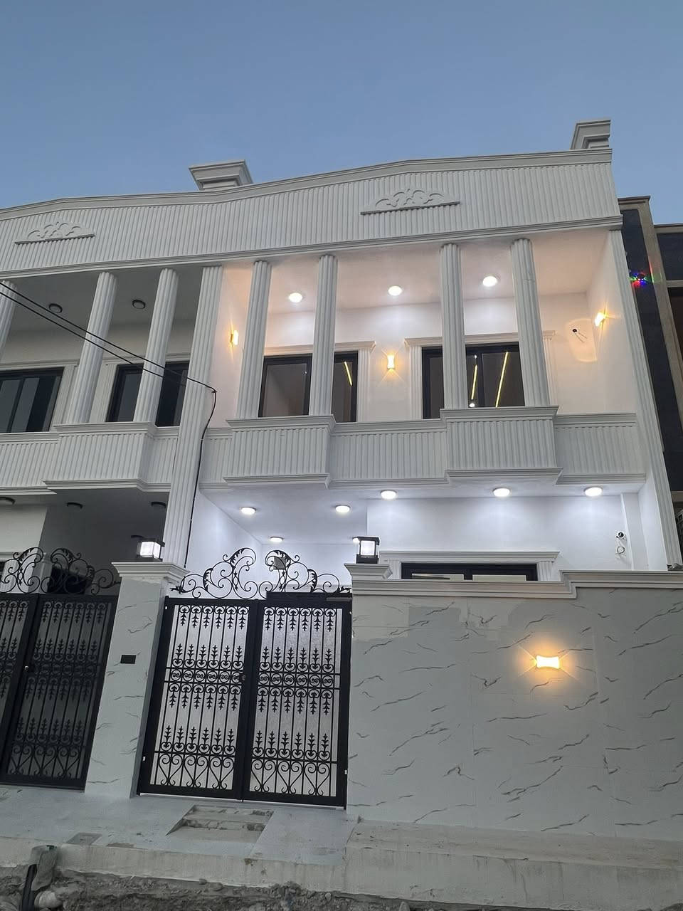 دار للبيع التعليم العالي جمعية غرفة تجاره🛑
وصل جمعيه☎️

خدمات جاري العمل 🛑

قريب كلش على جمعية النور🛑

طابقين ١٢٠ متر واجها ٦ متر🛑

خمس غرف نوم 🛑

نضام دكتات🛑

بناء حديث ٢٠٢٦🔑🔑

تسليم فوري🔑🔑

***********☎️

***********☎️وتساب
