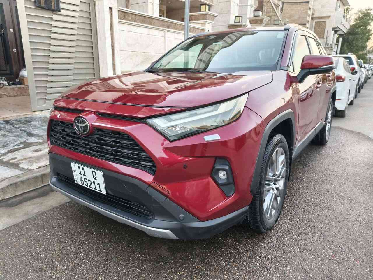 السلام عليكم تويوتا رف فور موديل ٢٠٢٣ ماشيه ٢٣ ألف ميل بيه بابتين وجاملغ مبدلات نفس للون بدون صبغ ارباك دركه موجوده في بغداد شارع فلسطين سعر  ٢٢٨٠٠ وبيه مجال *********** حجي اثير العامري
