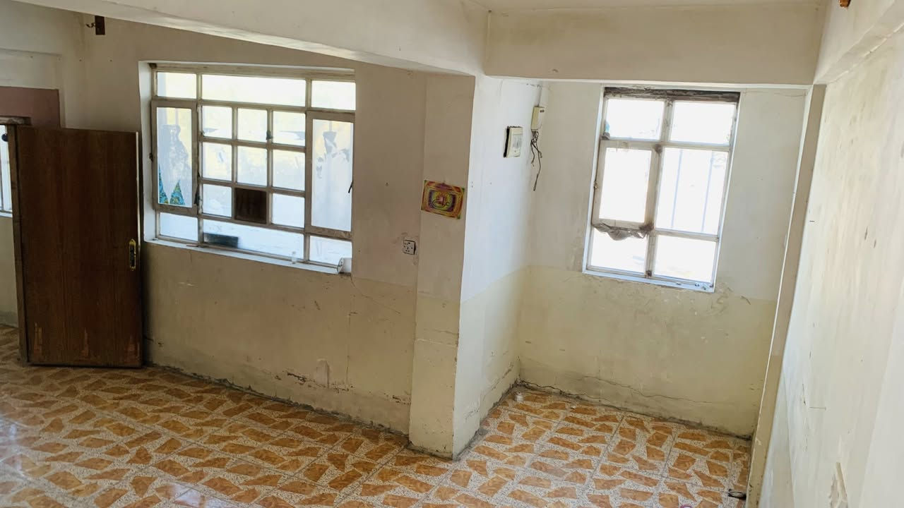 شقة للايجار
مكونه من
غرفه 
واستقبال
وصاله
ومطبخ 
وصحيات 
موقع الشقة 
المسيب حي المصطفى قرب شارع محمد الجواد على الشارع العام
للاستفسار الاتصال على الرقم 

***********
