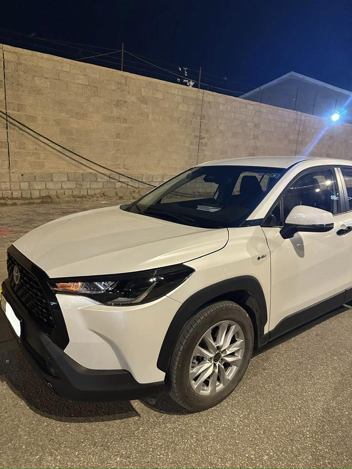 بسم الله الرحمن الرحيم
للبيع فقط بدون مراوس 
كورلا كروس هايبرد موديل 2025 خليجي 
المحرك 2000cc هجين 
الممشى 5800km حقيقي 
تجميع صيني مكفوله من دعاميه للدعايه ماعدى التكحيل الصغير موضح بالصوره بكراج البيت 
موصفات: شاشه الكبيره 
ابل كار بلي 
ثلاث وضعيات قياده
مانع انزلاق 
كأمره خلفيه 
ورقم بغداد 
السياره مدوشمه دوشكه اماراتيه 
والسياره خير من الله ونظيفه وجديده  وسبب بيعها فتح مشروع بسيط 
سعر سياره 185 ورقه وبيها مجال للشراي 
مكان سياره كربلاء المقدسه
رقم صاحب سياره:***********
