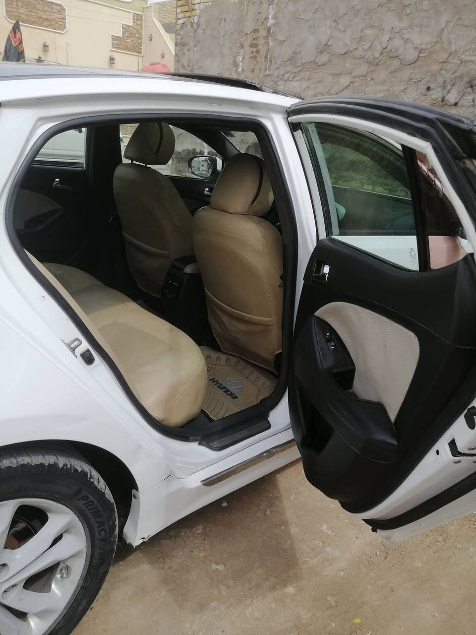 كيا اوبتما 2013 وارد امريكي سنوية ورقم بغداد بسمي مكينه ٢٠٠٠ تيربو مكينه كير حداديه تبريد ثلج مكفولات السياره بيه قطع  تبديل اصلي بدون صبغ شرط ابيع حزام حتى ماتعبني السعر ١٠٥ لاستفسار اتصل *********** مكانه ديوانية
