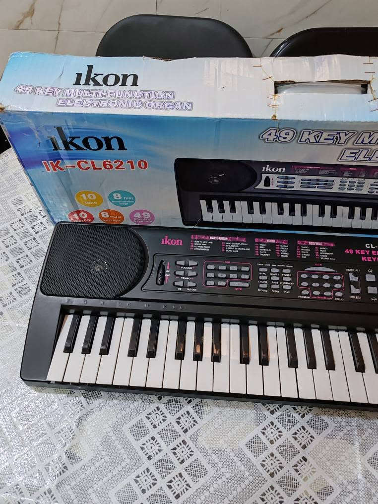 أورك تعليمي للاطفال ماركة آيكون صناعة في تايوان  ٤٩  مفتاح
ikon  CL-6210
Made  in Taiwan
جديد بالكارتونة غير مستخدم
يعمل بالمحولة والبطاريات حجم قلم
السعر  50  الف بغداد, العراق


**إذا كنت صاحب هذا الإعلان وتريد حذفه لأي سبب، رجاءا أرسل رسالة إلى الدعم الفني**