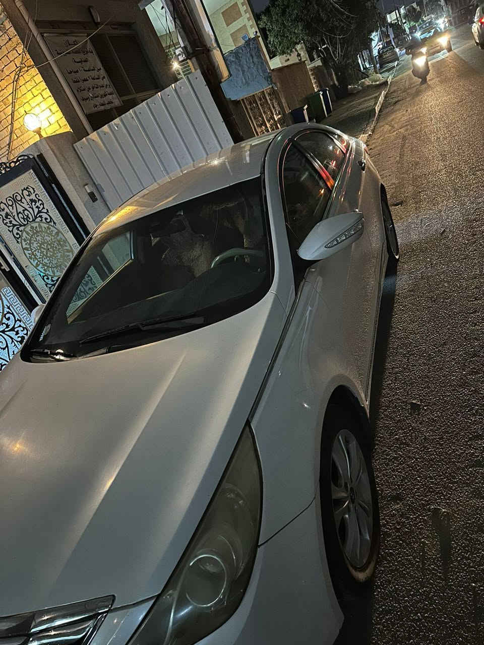 السلام عليكم سوناتا موديل 11خليجيه مثل موضح بلصوره جميع تفاصيل لسياره مكفوله بغداد الدوره الجمعيه لسعر 
110رقم اتصال ***********
