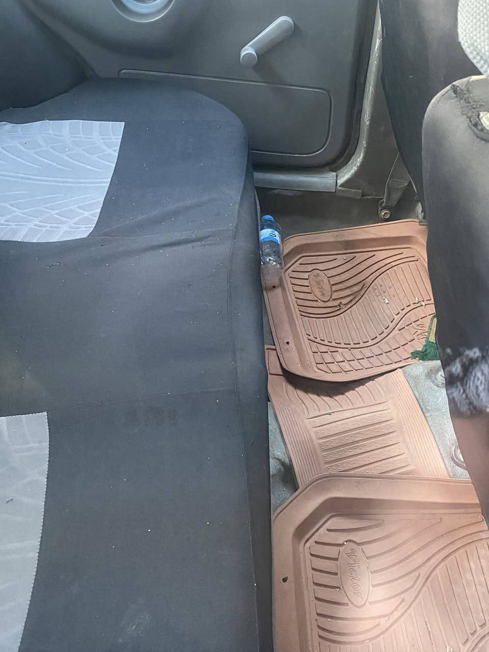 سلام عليكم سايبا ٢٠١٥ للبيع بسمي رقم إنكليزي مكينه وكير مكفول تبريد شغال شواصي نضاف مبدل بس جاملغ ايسر سياره متروكه صدرها تعبان وبريك عوزه تصفير فلنجات ودسكات فقط كهربائيات كلها شغاله غرفتها نضيفه سعر ٣٢ بغداد ام الكبر ***********
