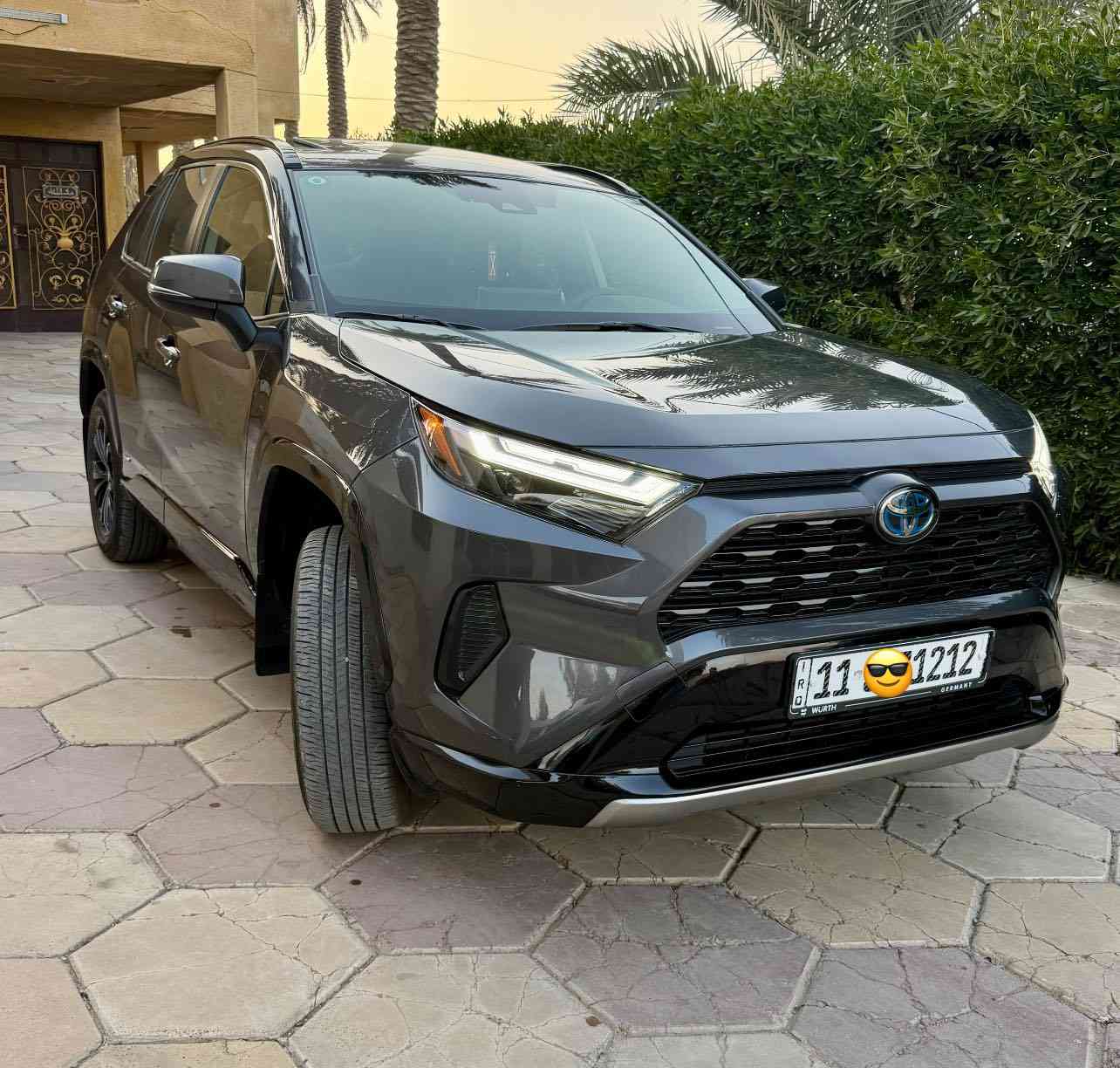 للبيع - تويوتا راف فور هايبرد se بلاك ادشن
كلين تايتل بدون حادث سياره جديده ماشيه 8 الف

🔹 الموديل:2024
🔹 التسجيل: رقم بغداد(مميز)
🔹 المواصفات:
✅ محرك 2500 هايبرد
✅ بصمة تشغيل + أبواب + صندوق
✅ شاشة حجم كبير
✅ كامره دوارة
✅ صندوق كهربائي
✅ تبريد قطعتين
✅ كشنات أسود مطرز أزرق
✅ كشن سائق كهربائي
✅ تدفئة كشنات وستيرن
✅ رادار أمامي وخلفي + بالمرايا الجانبية
✅ مانع تصادم
✅ تحديد مسار
✅ مانع تزحلق
✅ هندبريك بصمة
✅ فور ويل
✅ بك لايت + إشارة أمامية LED
✅ مانع انحدار
✅ 3 أوضاع قيادة (نورمال - ايكو - سبورت)
✅ تبريد شاشة وتبريد الكشنات 
✅ مثبت سرعة (أكروز)
✅ أوتو هولد
✅ وايل كب حجم 18
✅ تحكمات ستيرن جهتين
‏✅ ABS
✅ سياقة ذاتية

مكان السياره بغداد 

تواصل وات ساب ***********
