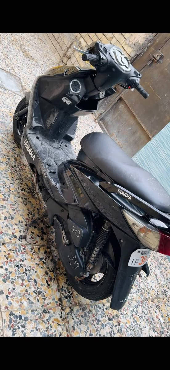 السلام عليكم سكنس فحل دراجه كامله تشغيل نكره سلف هندر كهربائيات مكينه كامله مكفوله تخم تاير جديد دهن جديد دراجه مثل مموضحه بالصوره بيه ملاحضات بسيطه بلكفر دراجه بلاديه اوراقه كامله سعر ٦٠٠ وبيه مجال بسيط مكاني بغداد المشتل
*********** وبي واتساب
YAMAHA
