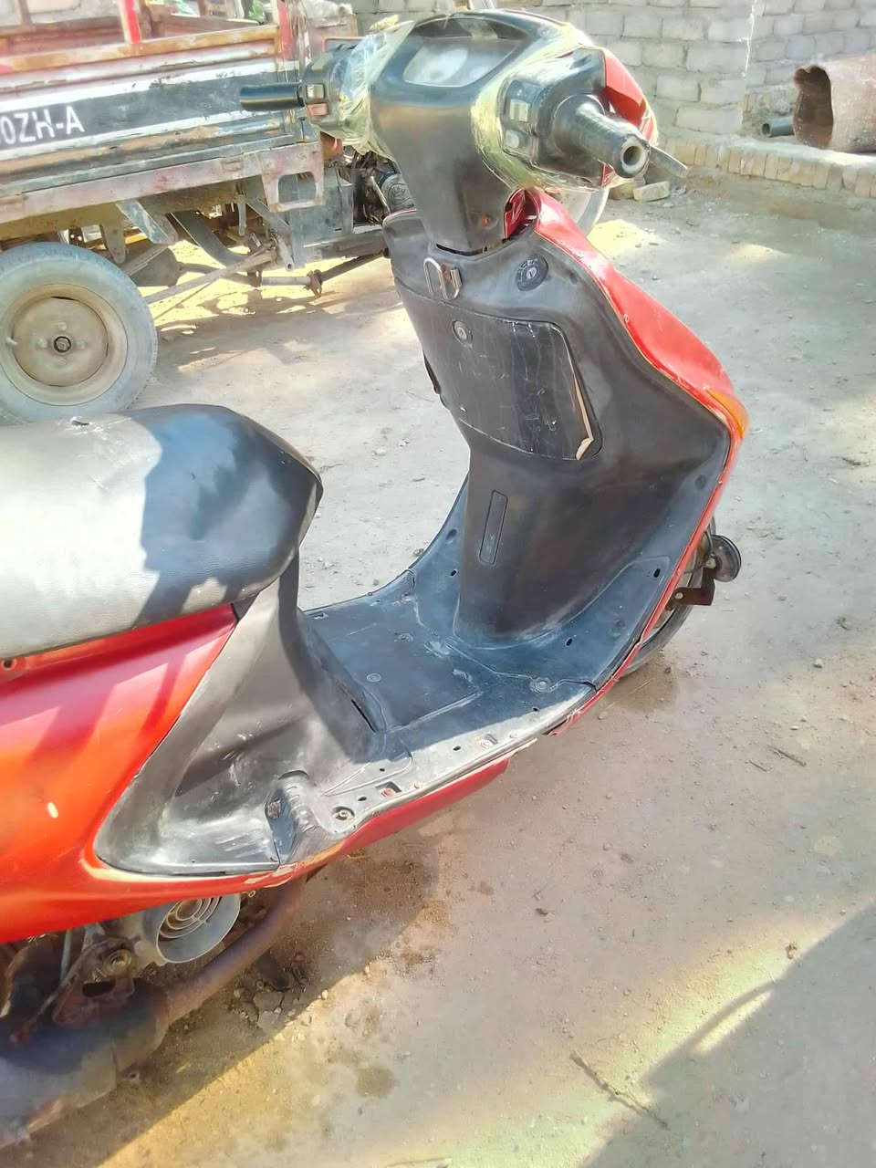 فراشة للبيع محرك مجفت كهربائيات شغاله سلف شغال جاهزه السعر 225مكان غماس النغيشيه  ***********
