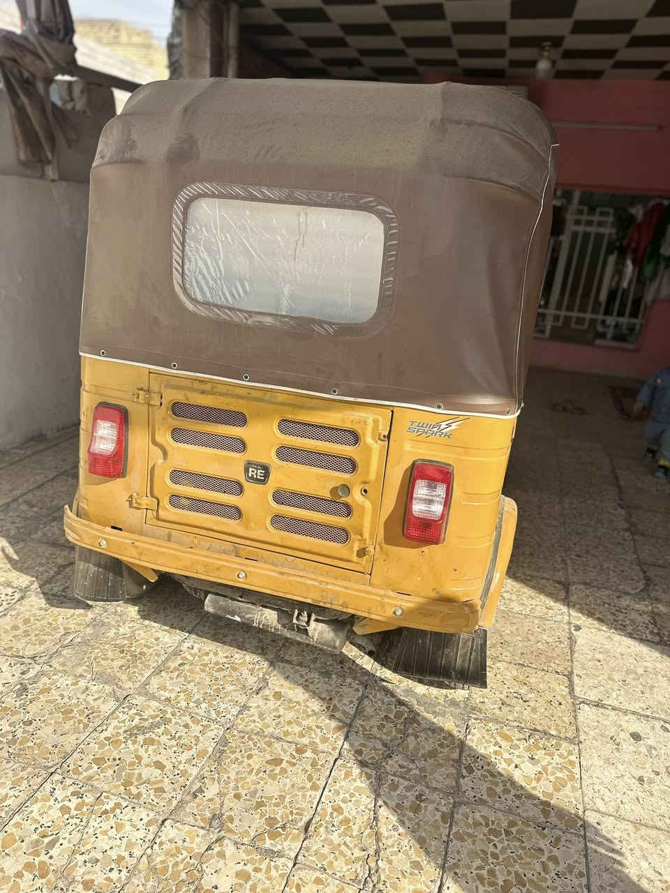 السلام عليكم تكتك للبيع 20 شهر 12 باسمي تحويل ثاني يوم ***********
