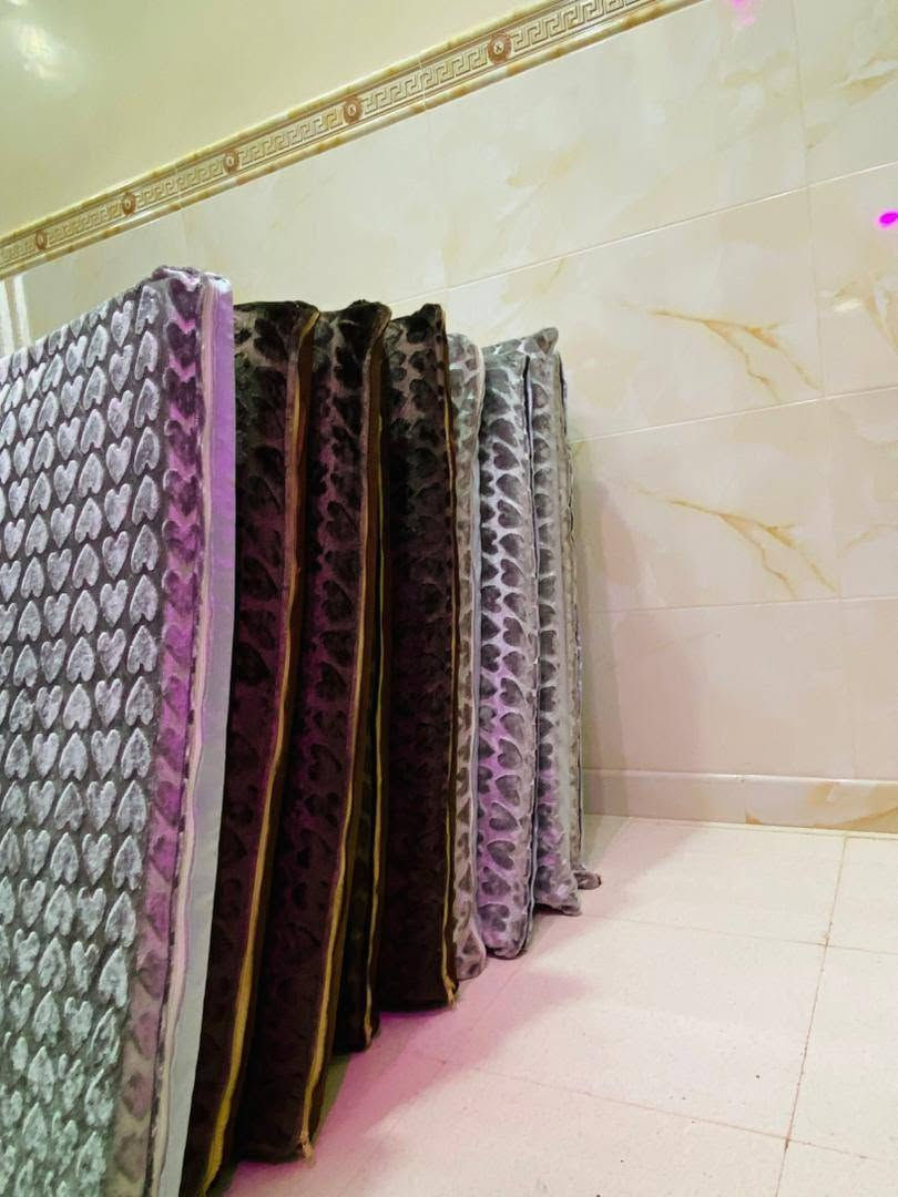 متوفر بصطات بونج بجميع الألوان و المقاسات 6.7.8cm
الرقم :0669051704


**إذا كنت صاحب هذا الإعلان وتريد حذفه لأي سبب، رجاءا أرسل رسالة إلى الدعم الفني**