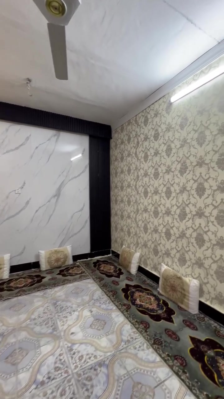 بيع مستعجل
عنوان حي الشهداء طابق واحد طارمه جبيره صحيات خارجيه مخزن جبير خارجي هول صاله مطبخ غرفه واستقبال سعر١٠٠  وبي مجال


**إذا كنت صاحب هذا الإعلان وتريد حذفه لأي سبب، رجاءا أرسل رسالة إلى الدعم الفني**